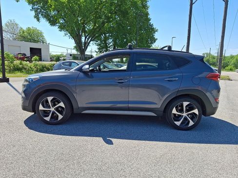 Used 2017 Hyundai Tucson Value AWD/4WD image 4