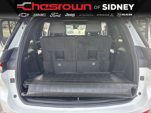 Used 2021 Jeep Grand Cherokee L Altitude image 32