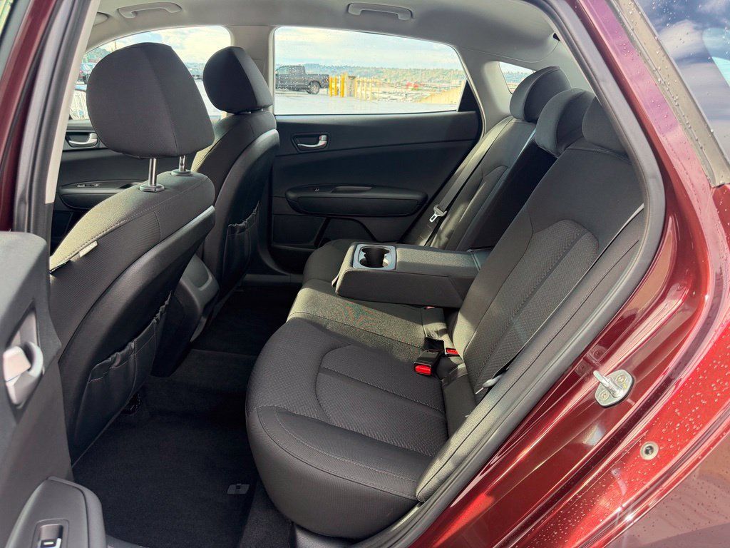 Used 2017 Kia Optima LX w/ Convenience Package FWD image 11