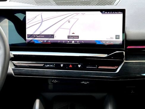 New 2026 BMW 530i w/ Premium Package RWD image 20