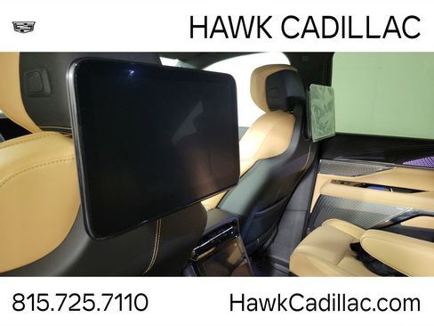 New 2025 Cadillac Escalade IQ Luxury 2 AWD/4WD image 15