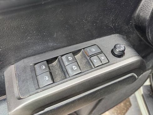 Used 2022 Toyota Tacoma TRD Off-Road w/ Technology Package image 20