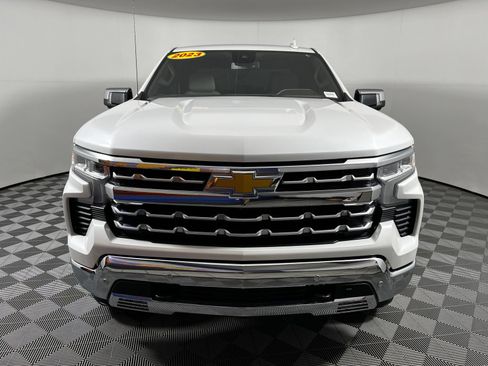 Used 2023 Chevrolet Silverado 1500 LTZ AWD/4WD image 2