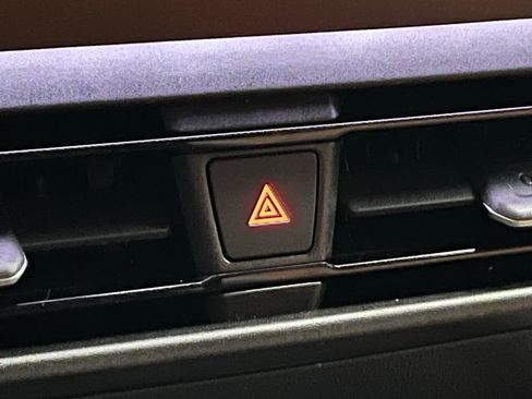 New 2026 Volkswagen Tiguan SEL R-Line image 11