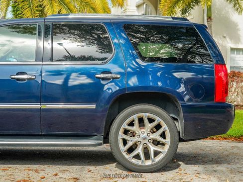 Used 2009 Cadillac Escalade AWD image 5