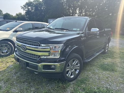 Used 2019 Ford F150 Lariat w/ Equipment Group 502A Luxury AWD/4WD image 3