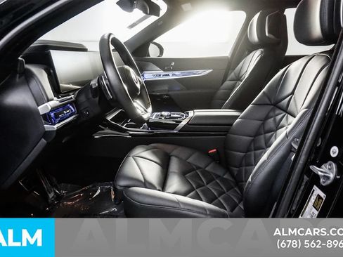 Used 2026 BMW 740i w/ Premium Package RWD image 16
