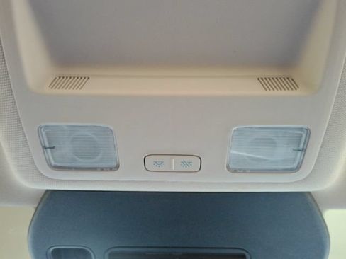 Used 2020 Ford Escape SE FWD image 45
