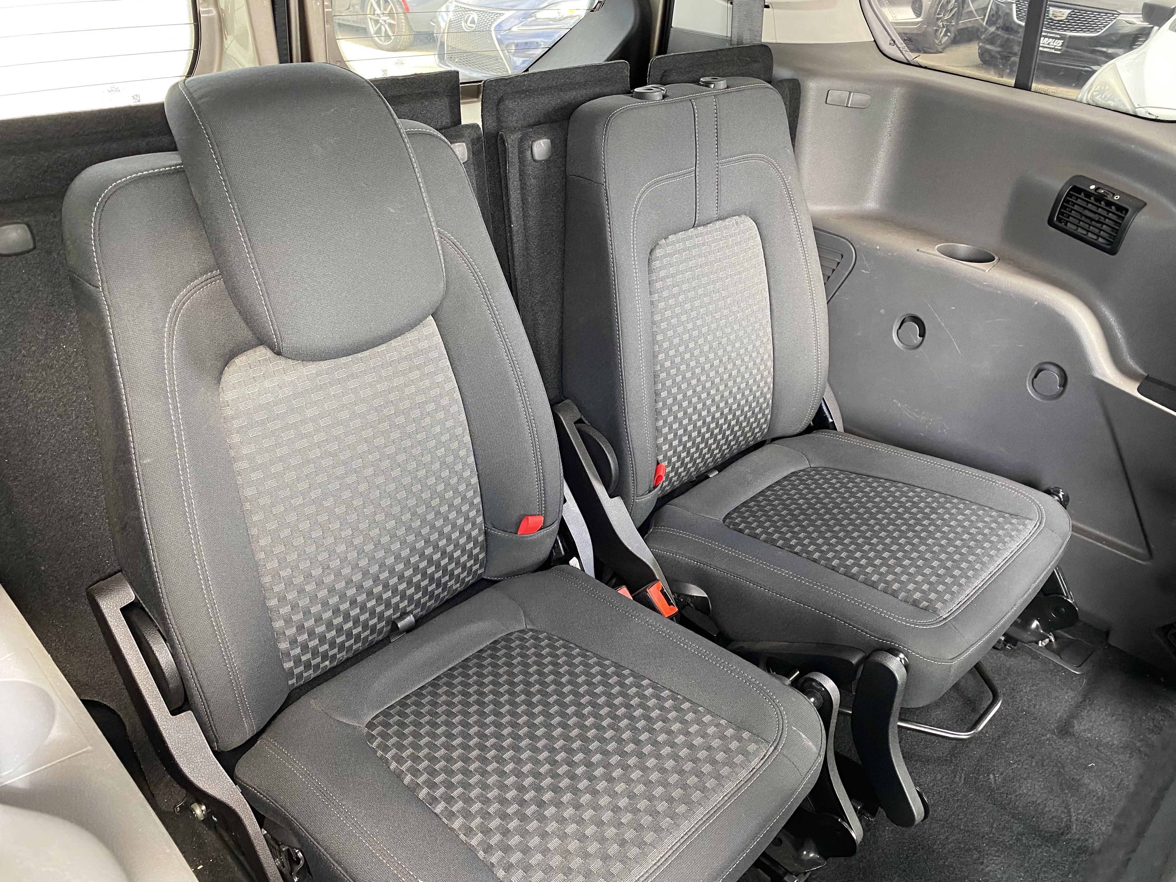 Used 2019 Ford Transit Connect XLT FWD image 17
