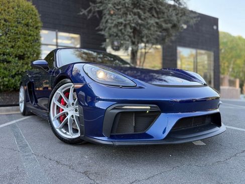 Used 2023 Porsche 718 Cayman GT4 RWD image 9