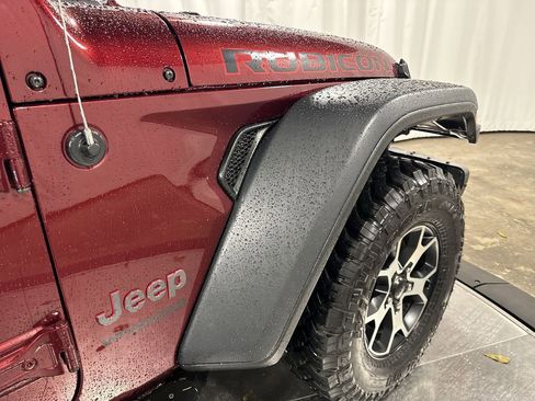 Used 2021 Jeep Wrangler Unlimited Rubicon w/ Cold Weather Group image 15