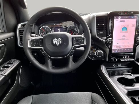 Used 2025 RAM 1500 Big Horn AWD/4WD image 6