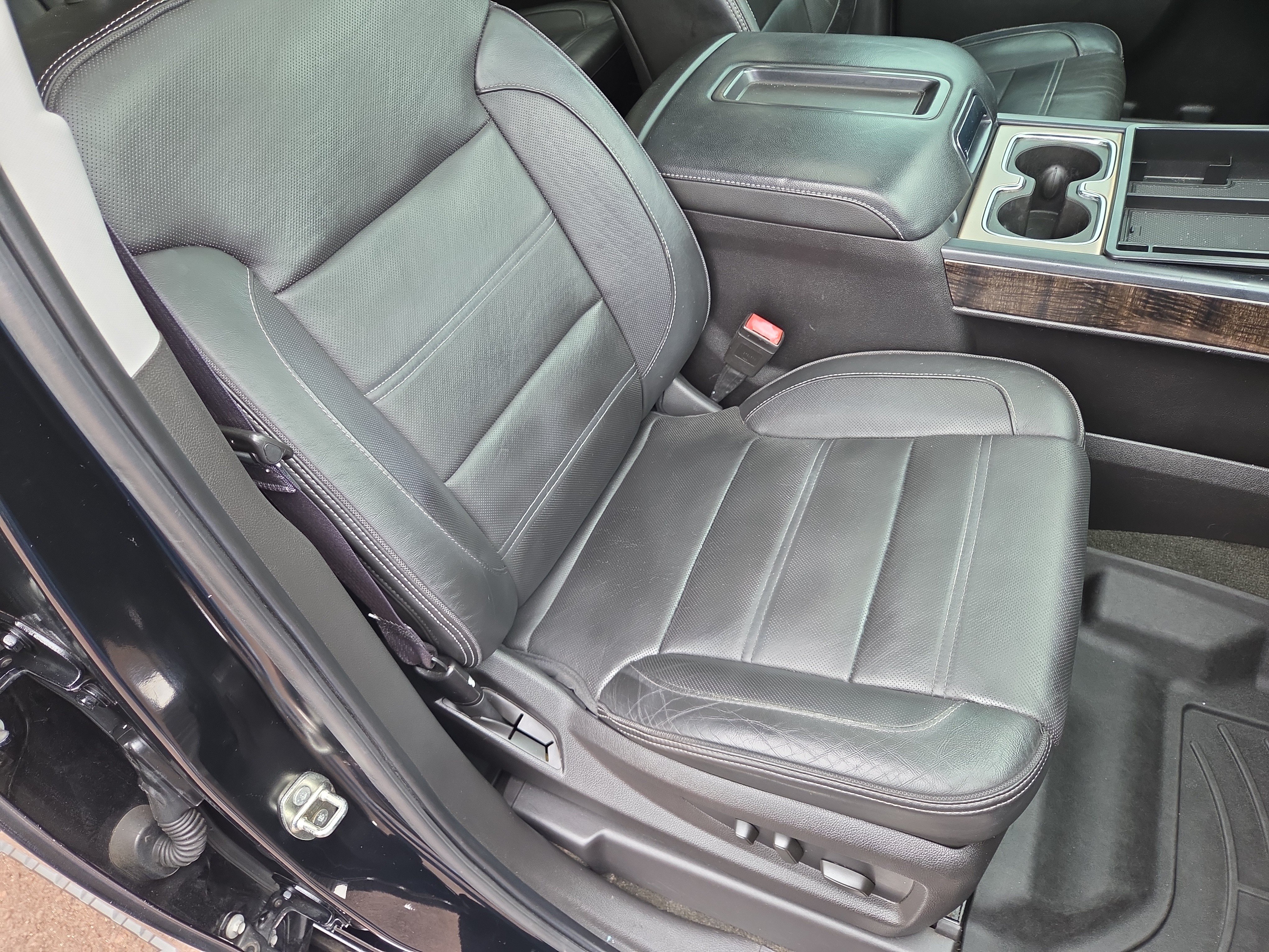 Used 2015 GMC Sierra 1500 Denali AWD/4WD image 16