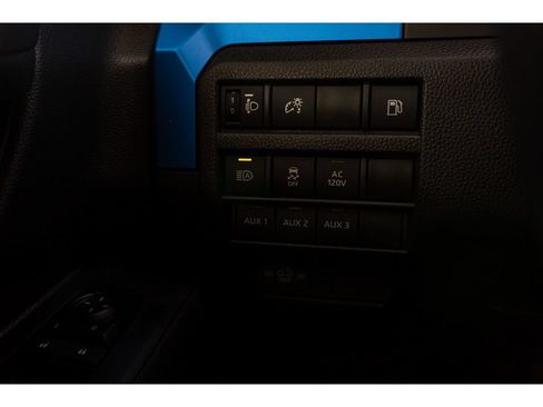 Used 2025 Toyota Tacoma TRD Off-Road w/ TRD Off Road Upgrade Package AWD/4WD image 26