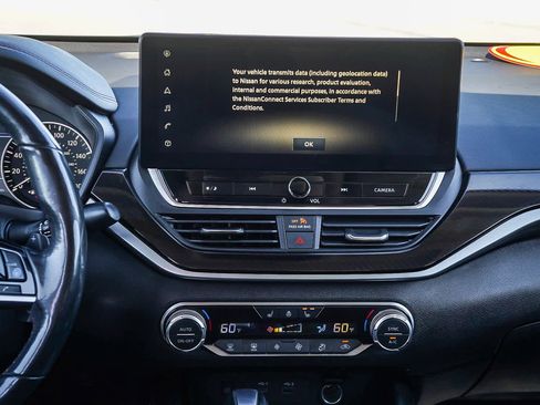 Used 2023 Nissan Altima 2.0 SR image 14