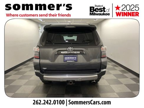 Used 2020 Toyota 4Runner TRD Off-Road Premium w/ Moonroof Package AWD/4WD image 4