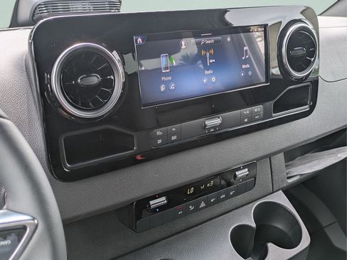 New 2025 Mercedes-Benz Sprinter 2500 image 5