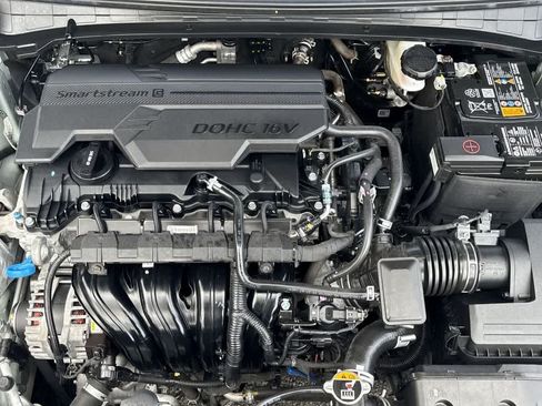 Certified 2025 Kia K4 FWD image 12