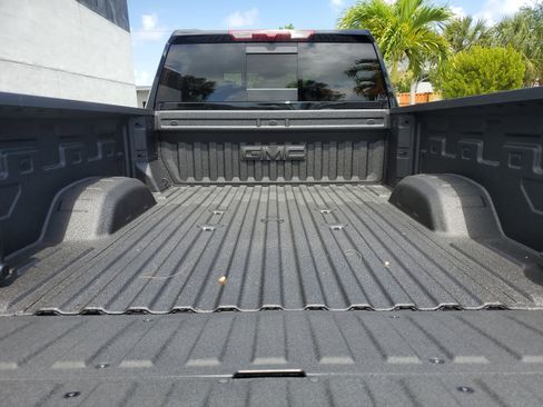 New 2025 GMC Sierra 2500 SLT w/ SLT Premium Package image 8