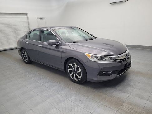 Used 2017 Honda Accord EX-L image 11