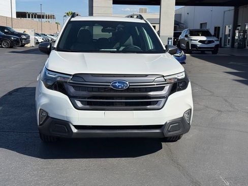 Used 2026 Subaru Forester Premium AWD/4WD image 10