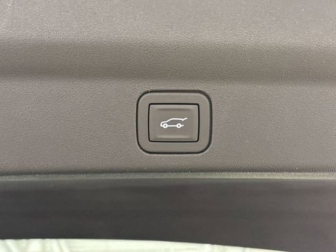 New 2025 Cadillac Escalade IQ Sport 2 w/ LPO, ONYX Package image 21