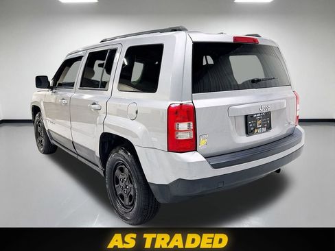 Used 2016 Jeep Patriot Sport w/ Power Value Group FWD image 8