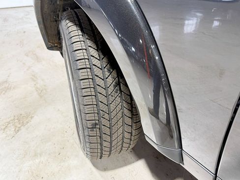 Used 2013 Land Rover LR4 HSE LUX image 3