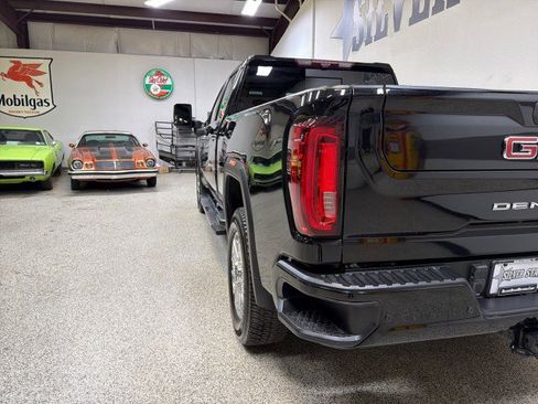 Used 2022 GMC Sierra 2500 Denali w/ Denali Ultimate Package image 9