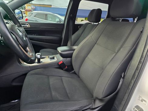 Used 2015 Jeep Grand Cherokee Laredo w/ Security & Convenience Group image 17