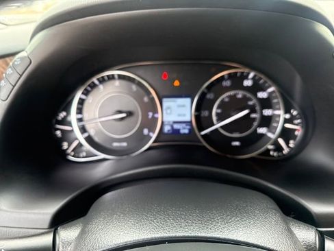 Used 2018 Nissan Armada SL w/ Premium Package image 12