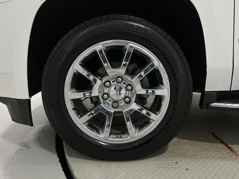 Used 2017 GMC Yukon XL Denali image 42