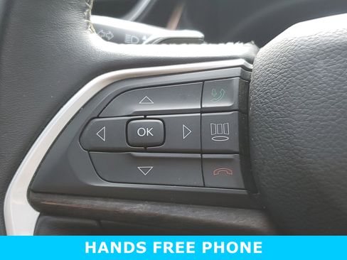 Used 2022 Jeep Grand Cherokee L Limited image 13