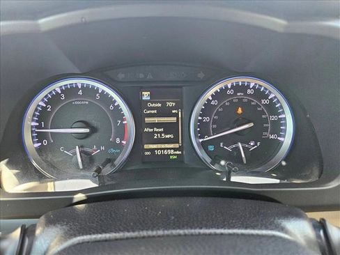 Used 2019 Toyota Highlander XLE FWD image 11