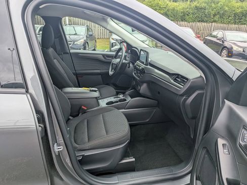 Used 2025 Ford Escape Active image 33