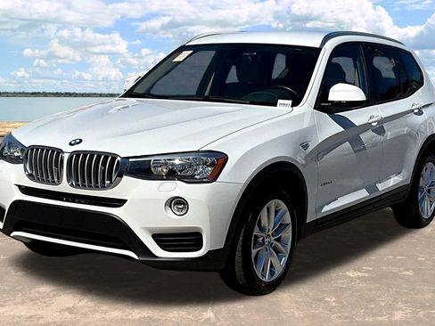 Used 2017 BMW X3 xDrive28i AWD/4WD image 2
