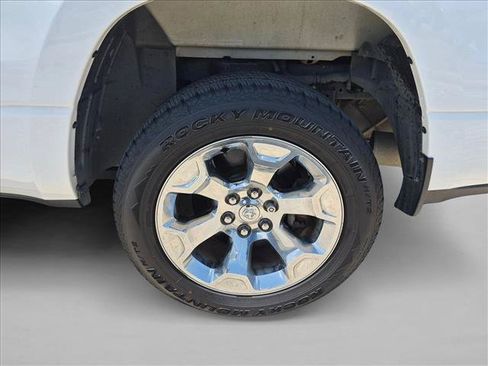 Used 2019 RAM 1500 Big Horn RWD image 8