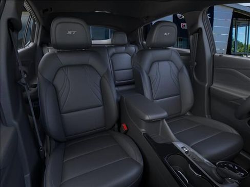 New 2026 Buick Envista Sport Touring image 16