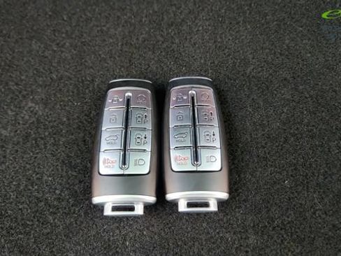 Used 2024 Genesis GV70 3.5T Sport w/ Sport Prestige Package AWD/4WD image 61