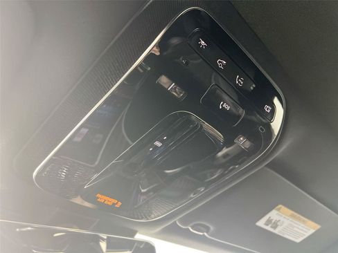 Used 2024 Mercedes-Benz CLE 300 4MATIC Coupe image 13