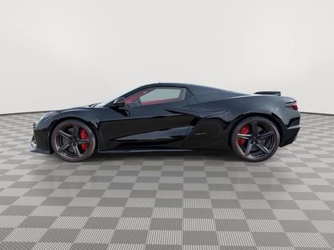 Used 2025 Chevrolet Corvette E-Ray w/ Stealth Interior Trim Package AWD/4WD image 6
