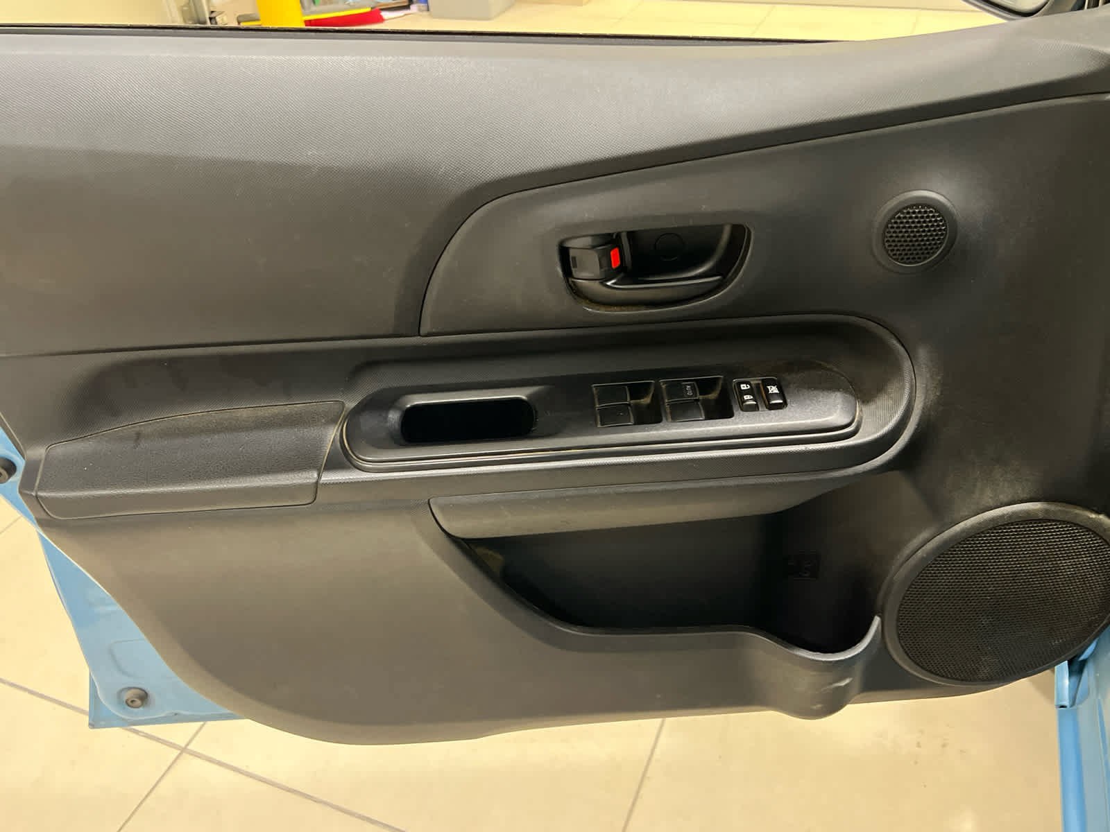Used 2015 Toyota Prius C One FWD image 11