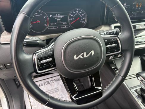 Used 2022 Kia Sorento S AWD/4WD image 11
