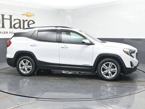Used 2018 GMC Terrain SLE w/ Driver Convenience Package FWD image 1