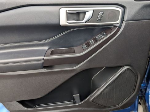 Used 2020 Ford Explorer XLT w/ Equipment Group 202A image 14