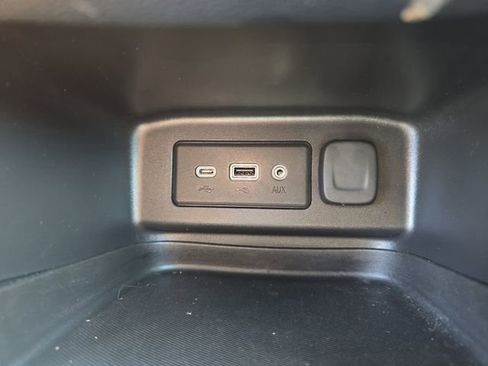 Used 2019 Chevrolet Equinox LT FWD image 43