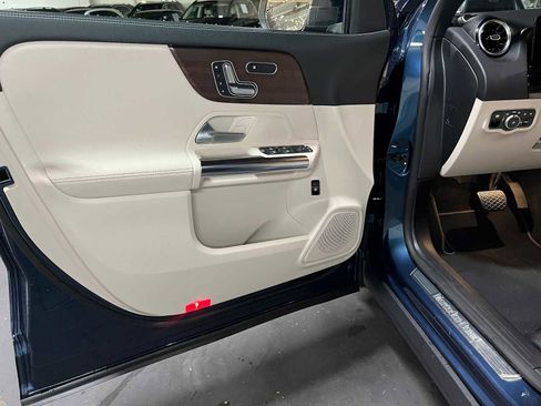Used 2022 Mercedes-Benz GLA 250 4MATIC image 21