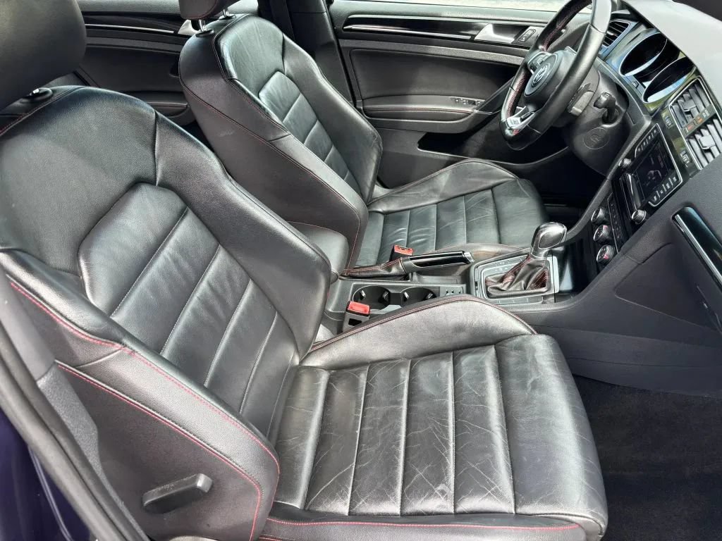 Used 2015 Volkswagen GTI SE w/ Lighting Package (SEL) FWD image 17