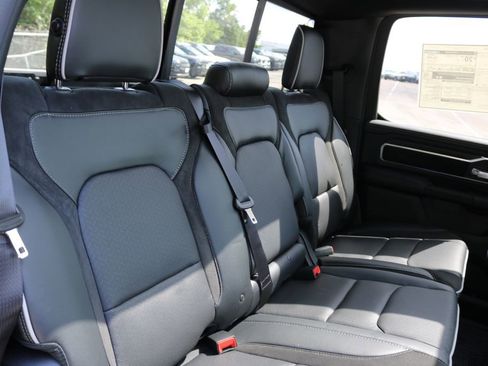 New 2026 RAM 1500 Laramie AWD/4WD image 18