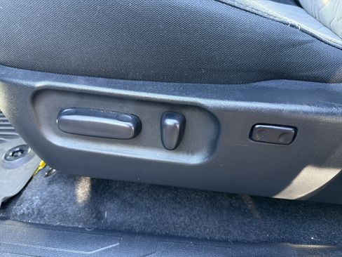 Used 2023 Toyota Tacoma TRD Sport AWD/4WD image 10